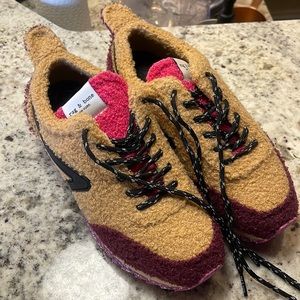 Rag & Bone Retro Runner Faux Fur Sneaker Shoe Women's Size 38